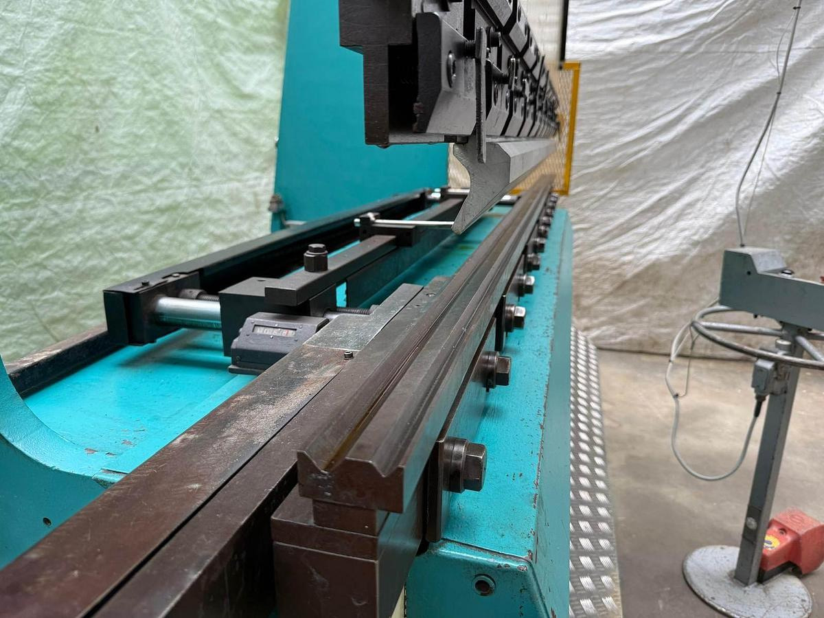 Abkantpresse PROMECAM - Апкант: слика 4 Abkantpresse PROMECAM - Апкант: слика 4