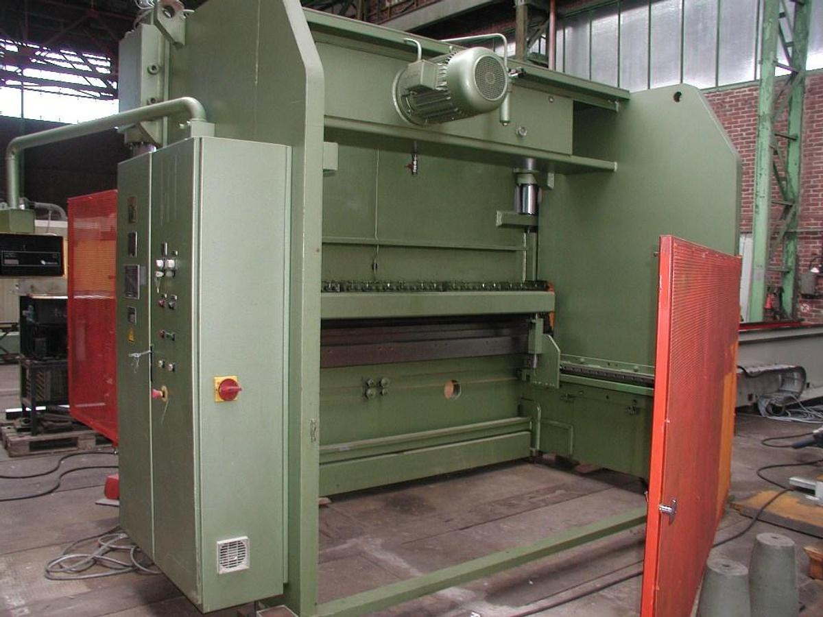 CNC-Abkantpresse EHT - Машина за обработка на метал: слика 4 CNC-Abkantpresse EHT - Машина за обработка на метал: слика 4
