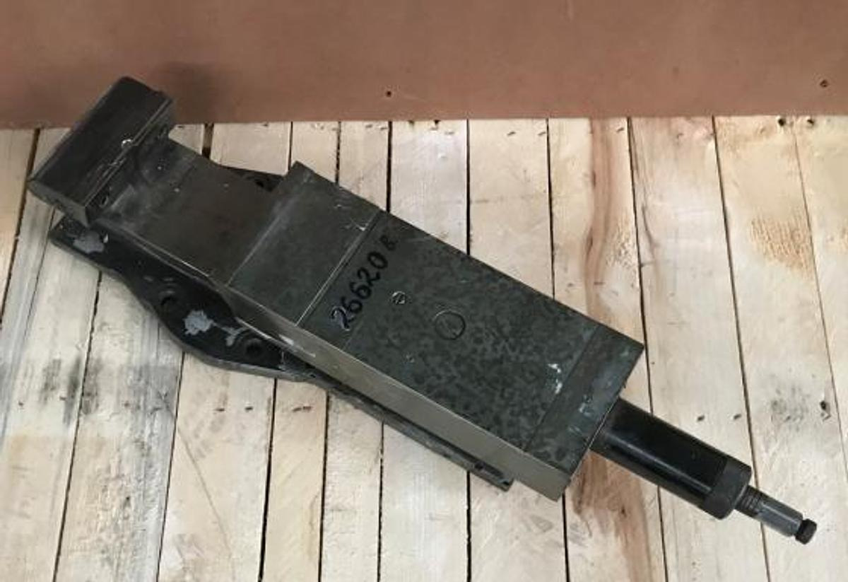 Hydraulikspannstock - Машина за обработка на метал: слика 1 Hydraulikspannstock - Машина за обработка на метал: слика 1