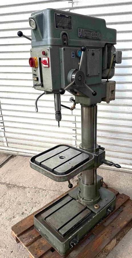 Säulenbohrmaschine ALZMETALL - Столбна дупчалка: слика 1 Säulenbohrmaschine ALZMETALL - Столбна дупчалка: слика 1