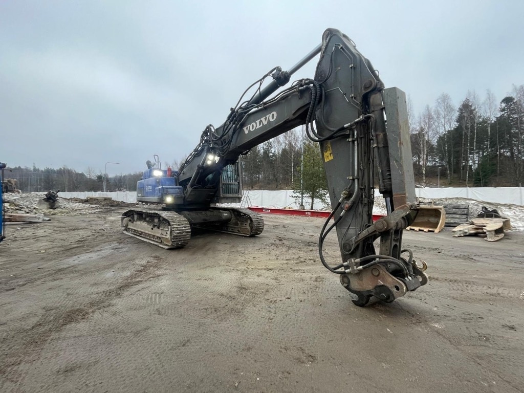 Volvo EC 480 DHR UHD 28m with 2 BOOMS - Багер за уривање: слика 5 Volvo EC 480 DHR UHD 28m with 2 BOOMS - Багер за уривање: слика 5