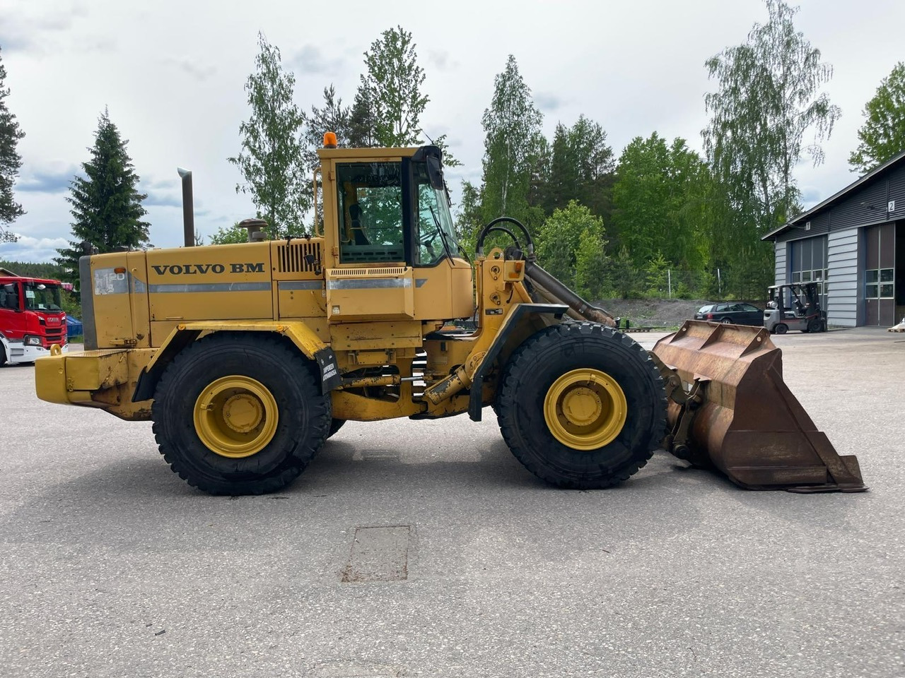 Volvo L120B - Натоварувач на тркала: слика 4 Volvo L120B - Натоварувач на тркала: слика 4