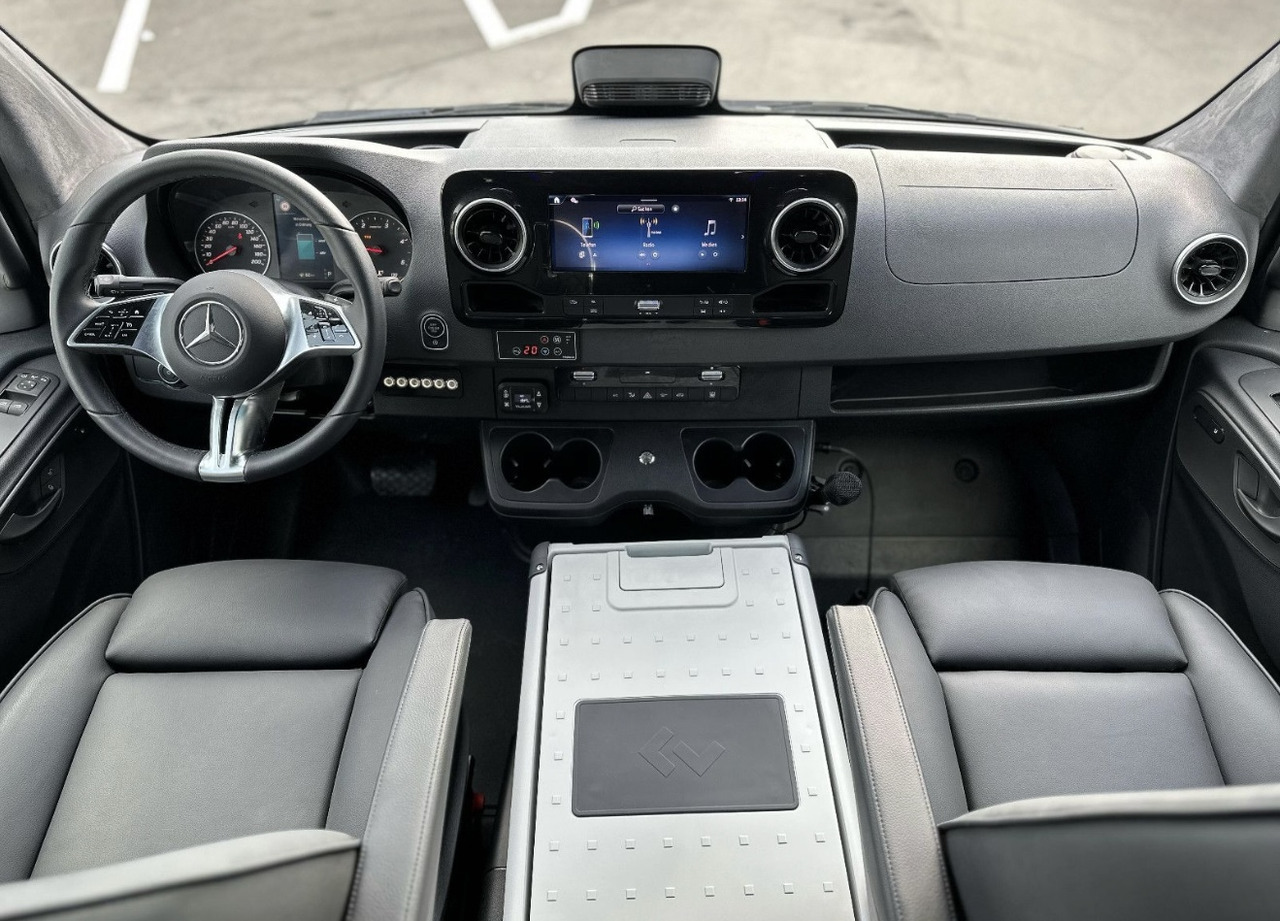 Mercedes Benz Sprinter 519 CDI - Минибус, Патничко комбе: слика 3 Mercedes Benz Sprinter 519 CDI - Минибус, Патничко комбе: слика 3