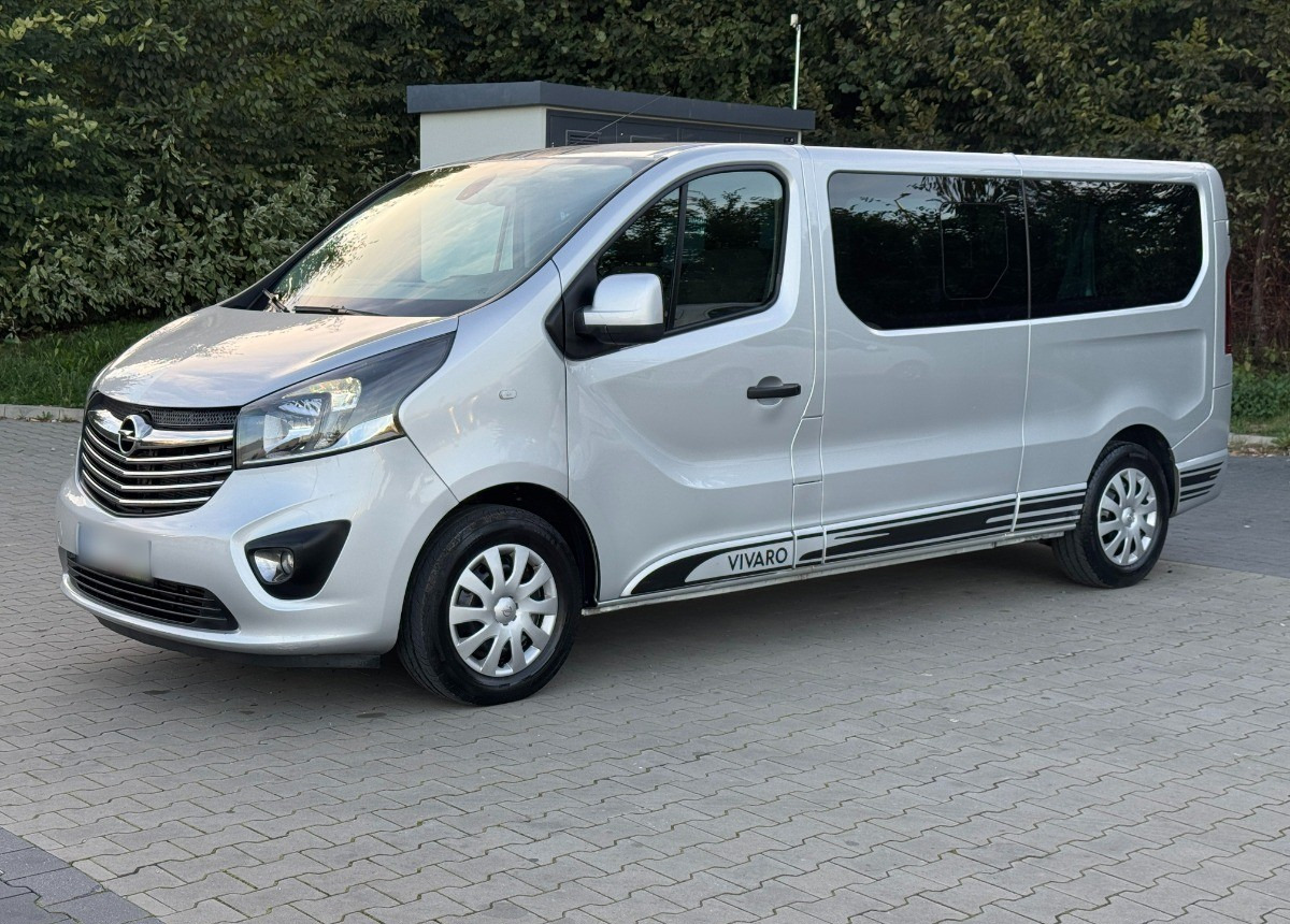 Opel Vivaro 1.6 DCI 145KM 9 osobowy Nawiewy góra dół DOINWESTOWANY Super stan - Караван: слика 1 Opel Vivaro 1.6 DCI 145KM 9 osobowy Nawiewy góra dół DOINWESTOWANY Super stan - Караван: слика 1