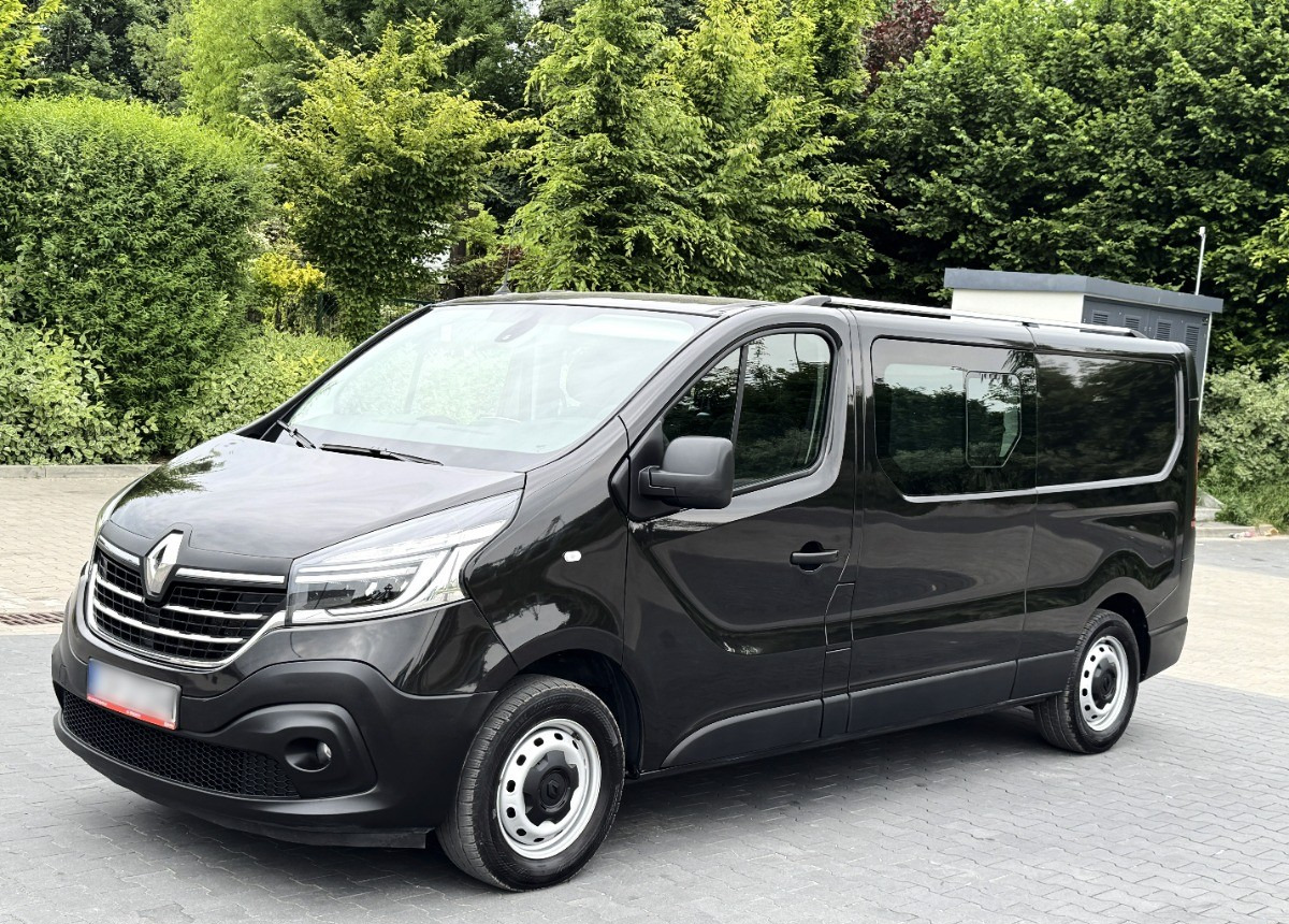 Renault Trafic 2.0 DCI LONG 2021 23 Brygadówka 6os 6 miejsc Spaceclass JAK NOWY - Минибус, Патничко комбе: слика 2 Renault Trafic 2.0 DCI LONG 2021 23 Brygadówka 6os 6 miejsc Spaceclass JAK NOWY - Минибус, Патничко комбе: слика 2