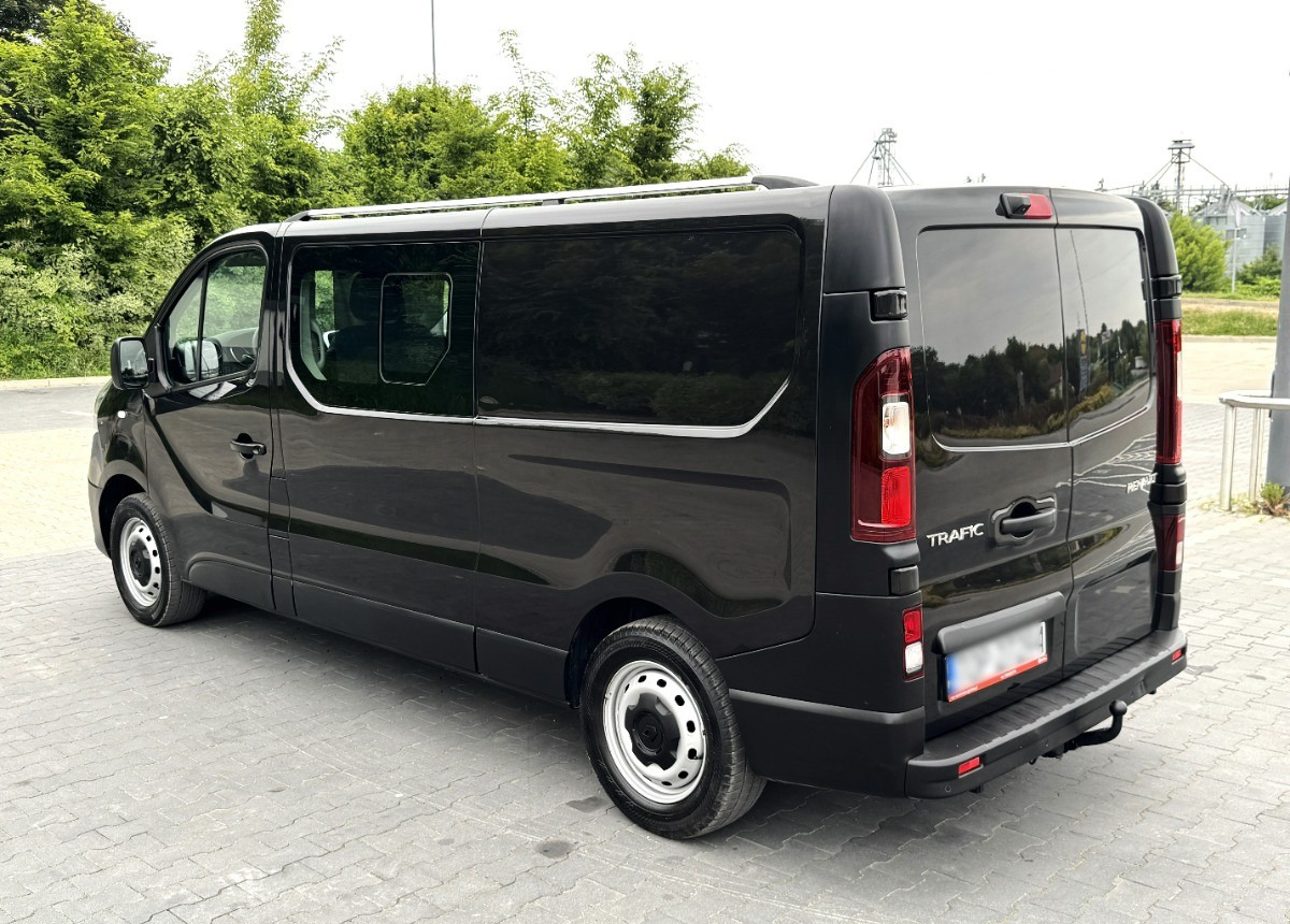 Renault Trafic 2.0 DCI LONG 2021 23 Brygadówka 6os 6 miejsc Spaceclass JAK NOWY - Минибус, Патничко комбе: слика 4 Renault Trafic 2.0 DCI LONG 2021 23 Brygadówka 6os 6 miejsc Spaceclass JAK NOWY - Минибус, Патничко комбе: слика 4