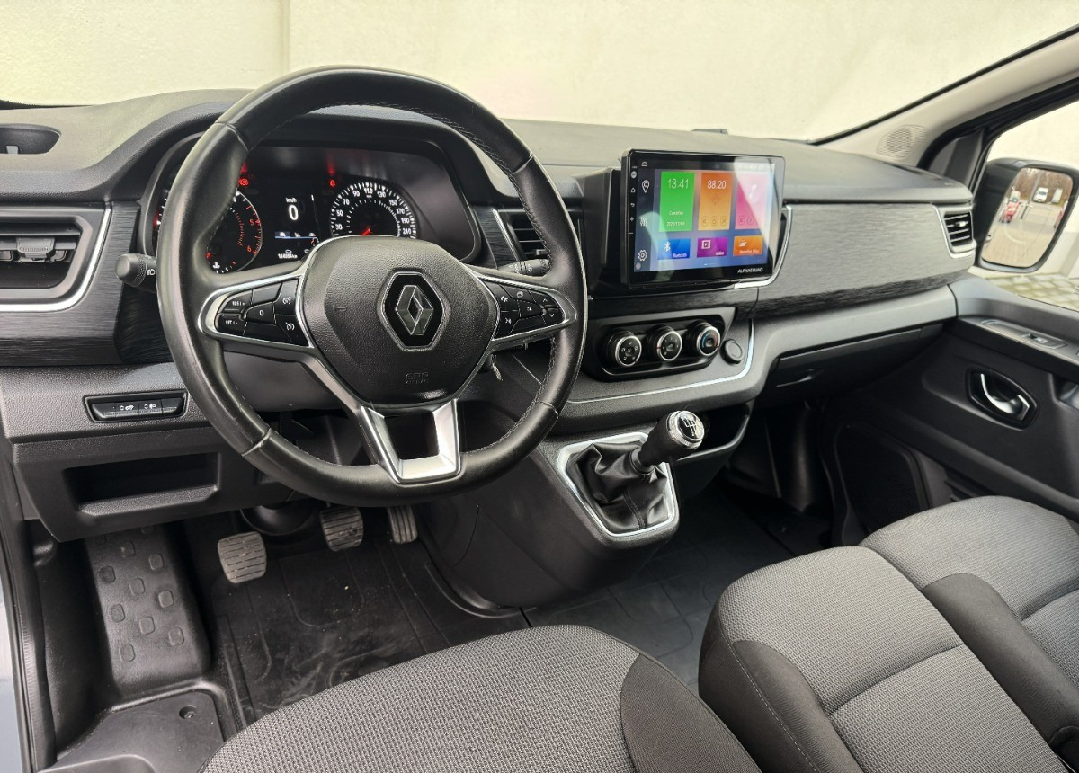 Renault Trafic Long 9 osobowy 2.0 DCI 150 KM Rok 2023 Przewóz osób niepełnosprawnych - Минибус, Патничко комбе: слика 5 Renault Trafic Long 9 osobowy 2.0 DCI 150 KM Rok 2023 Przewóz osób niepełnosprawnych - Минибус, Патничко комбе: слика 5