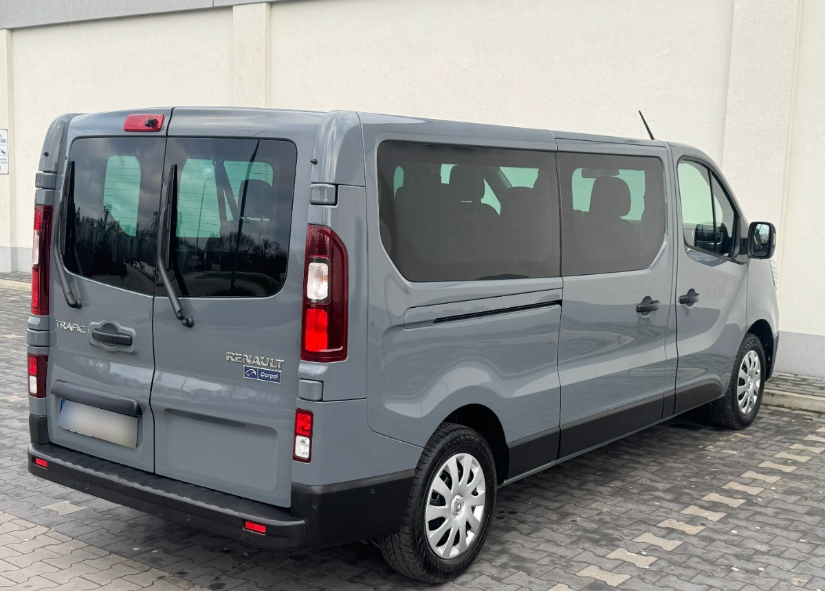 Renault Trafic Long 9 osobowy 2.0 DCI 150 KM Rok 2023 Przewóz osób niepełnosprawnych - Минибус, Патничко комбе: слика 4 Renault Trafic Long 9 osobowy 2.0 DCI 150 KM Rok 2023 Przewóz osób niepełnosprawnych - Минибус, Патничко комбе: слика 4