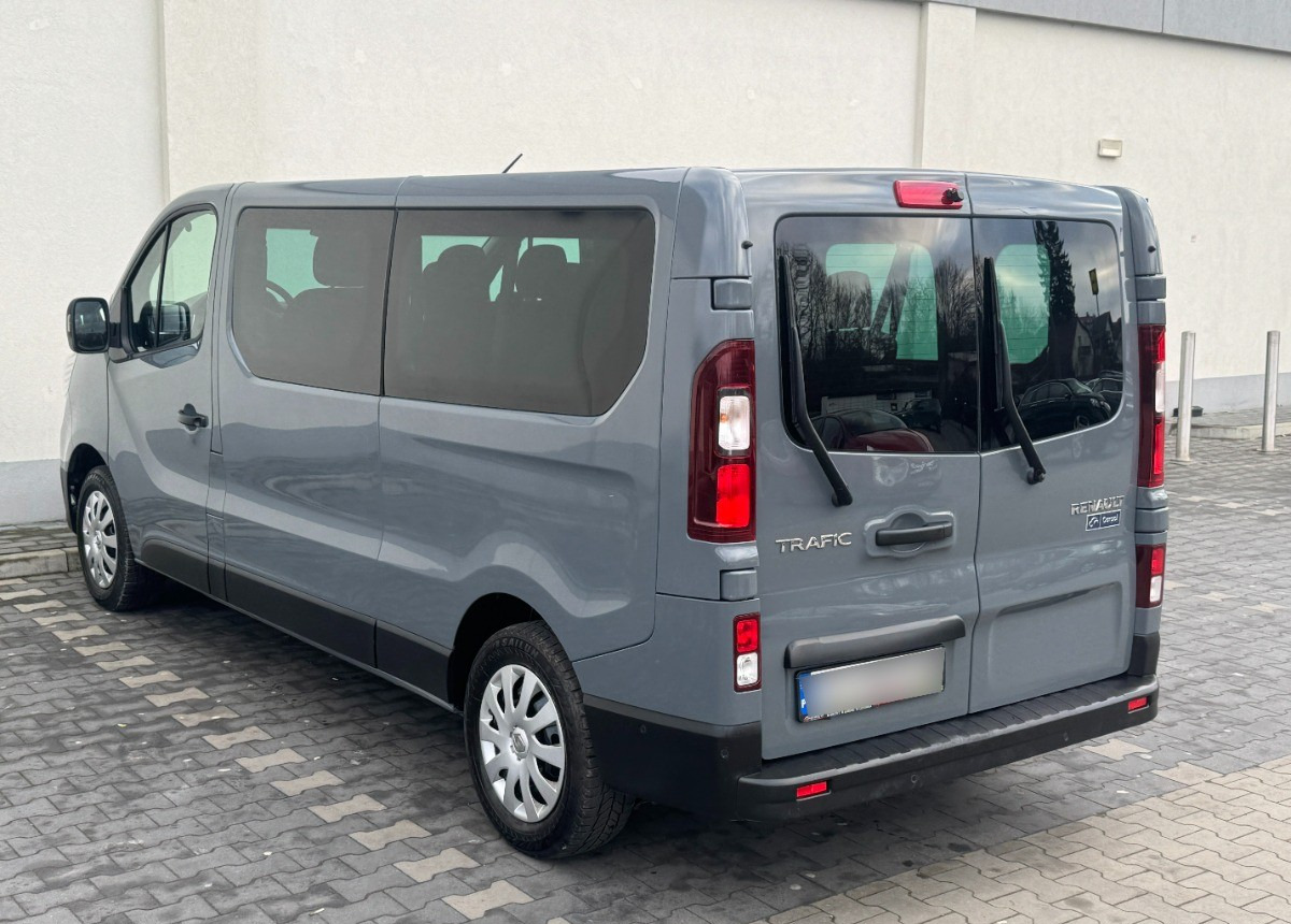 Renault Trafic Long 9 osobowy 2.0 DCI 150 KM Rok 2023 Przewóz osób niepełnosprawnych - Минибус, Патничко комбе: слика 3 Renault Trafic Long 9 osobowy 2.0 DCI 150 KM Rok 2023 Przewóz osób niepełnosprawnych - Минибус, Патничко комбе: слика 3