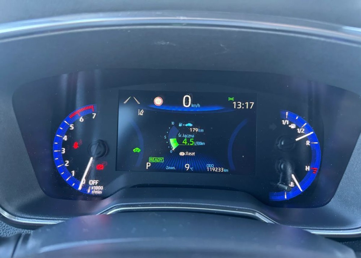 Toyota Corolla 1.8 Hybrid Active Niski przebieg LED FV23 W SUPER STANIE - Автомобил: слика 5 Toyota Corolla 1.8 Hybrid Active Niski przebieg LED FV23 W SUPER STANIE - Автомобил: слика 5
