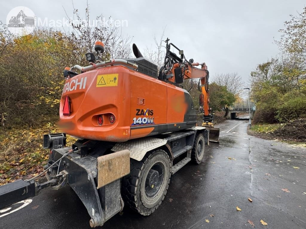 Hitachi ZX 140 W-6 Tippvagn med redskap - Багер на тркала: слика 3 Hitachi ZX 140 W-6 Tippvagn med redskap - Багер на тркала: слика 3
