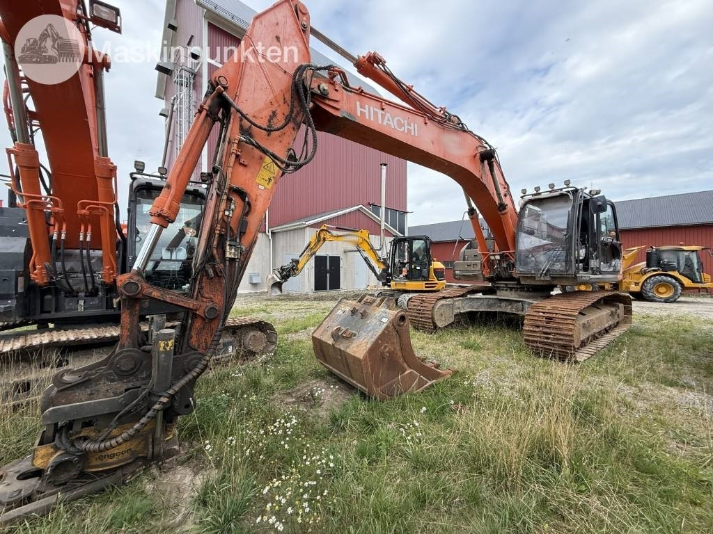 Hitachi ZX 300 LC-6 - Багер гасеничар: слика 2 Hitachi ZX 300 LC-6 - Багер гасеничар: слика 2