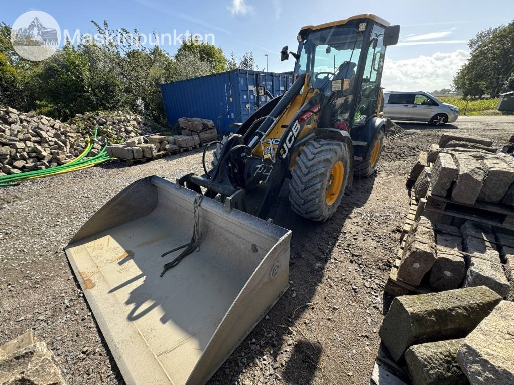 JCB 409 - Натоварувач на тркала: слика 1 JCB 409 - Натоварувач на тркала: слика 1