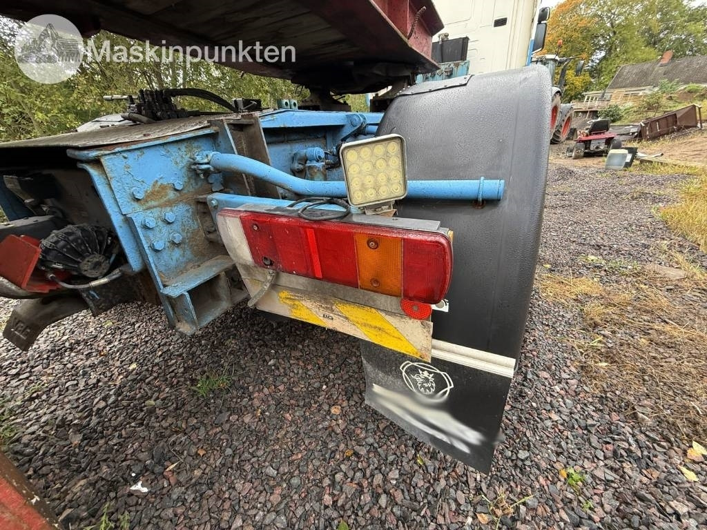 Камион влекач Scania R144LB6X2*4NB460: слика 6