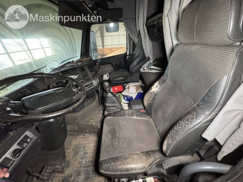 Камион влекач Volvo FH 12: слика 36 Камион влекач Volvo FH 12: слика 36