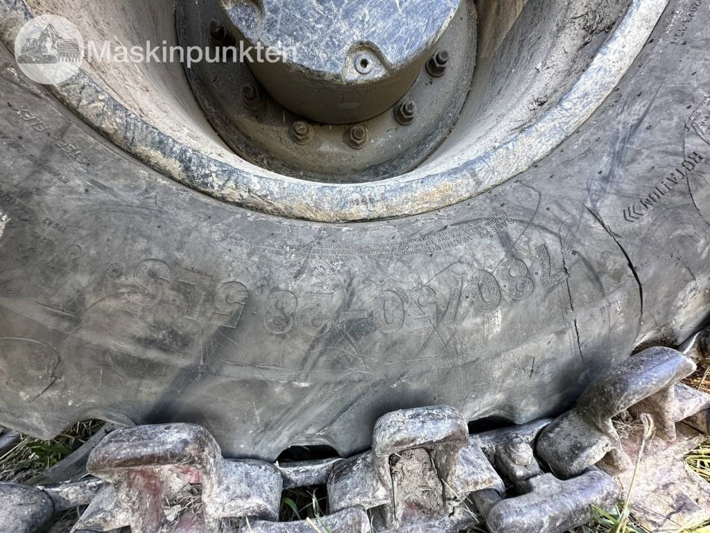 Пренесувач на стебла Komatsu 895: слика 28