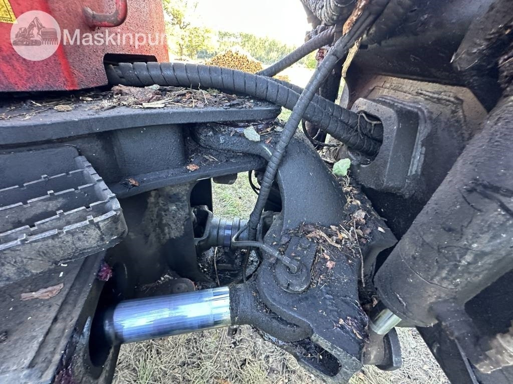 Пренесувач на стебла Komatsu 895: слика 46