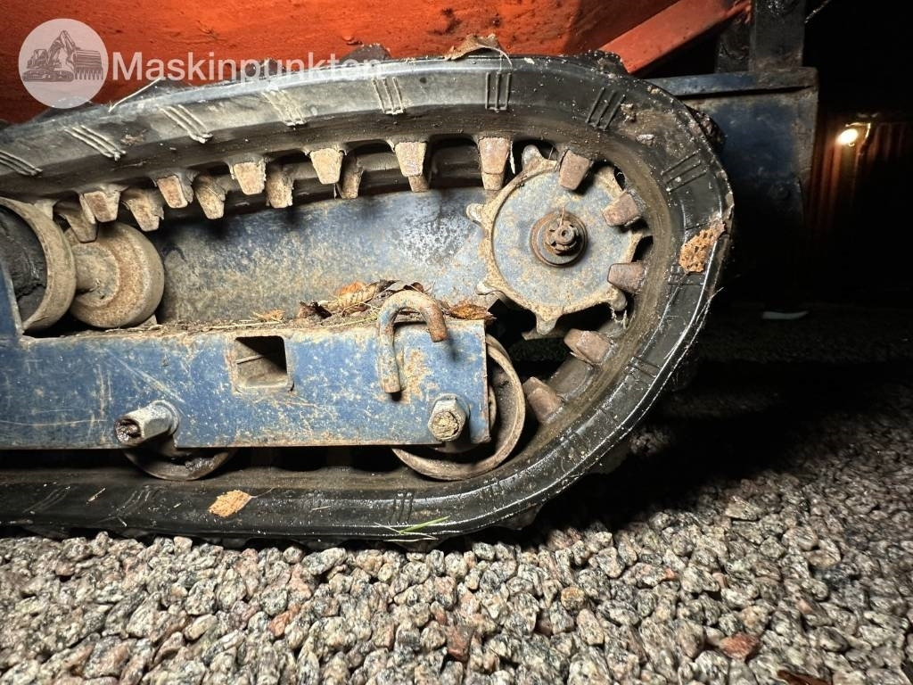 Мини истоварувач Kubota KC 50L: слика 19