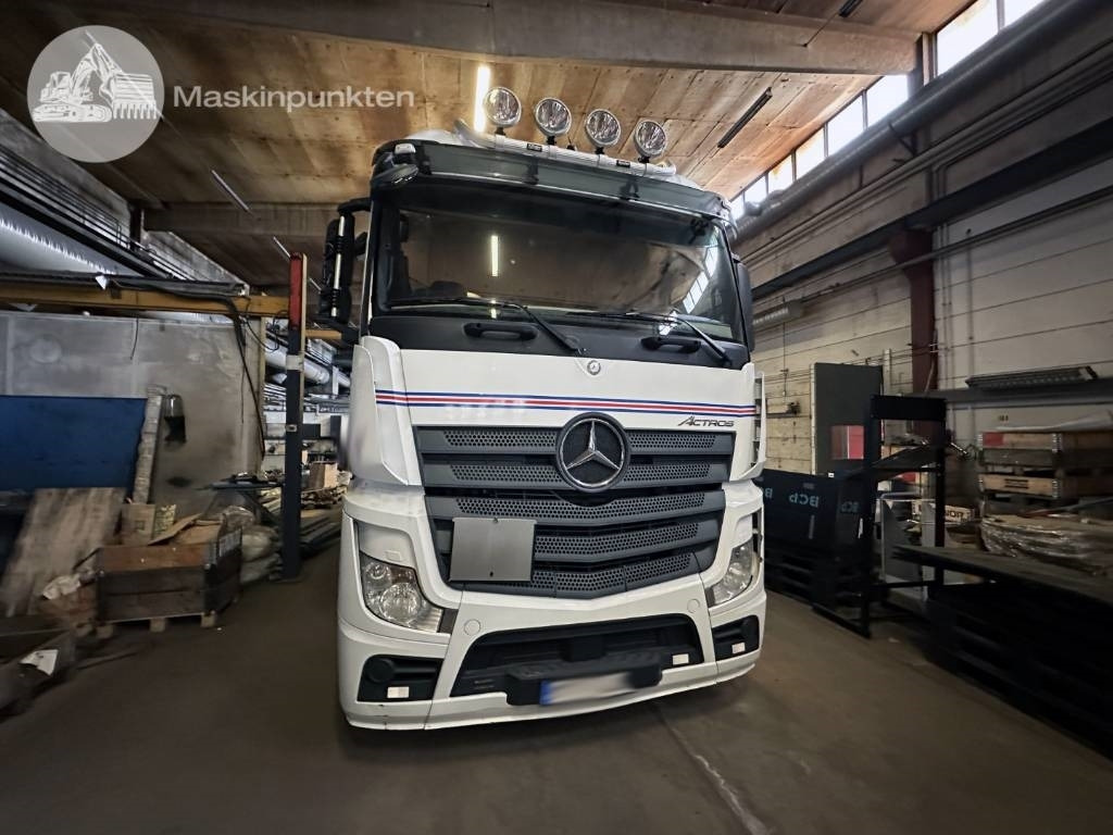 Mercedes-Benz Actros 2545 - Камион сандучар: слика 2 Mercedes-Benz Actros 2545 - Камион сандучар: слика 2