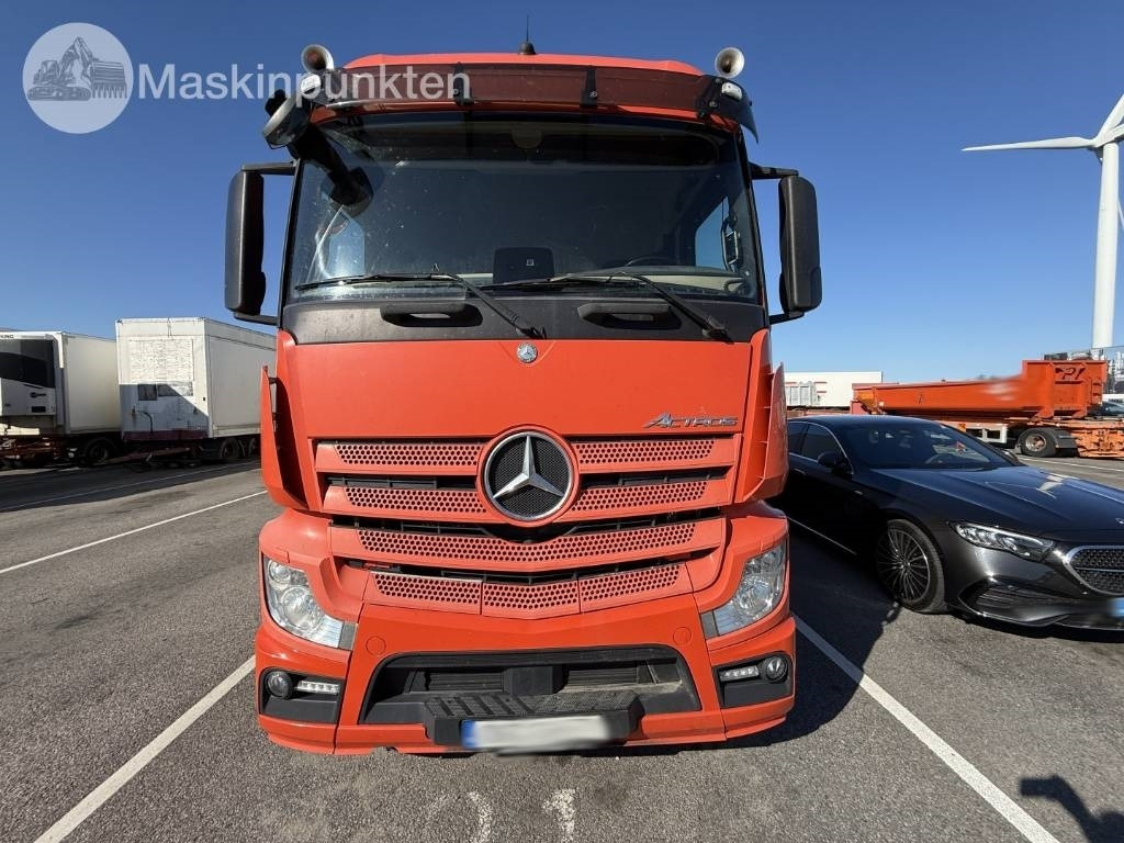 Mercedes-Benz Actros 2551 - Камион ладилник: слика 2 Mercedes-Benz Actros 2551 - Камион ладилник: слика 2