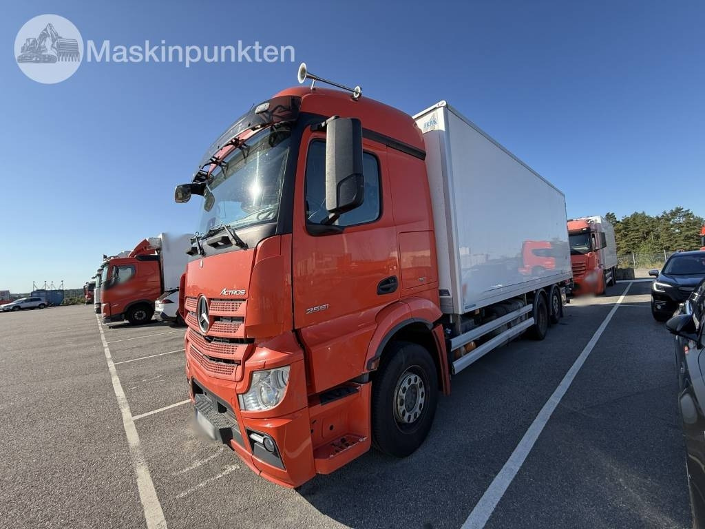 Mercedes-Benz Actros 2551 - Камион ладилник: слика 1 Mercedes-Benz Actros 2551 - Камион ладилник: слика 1