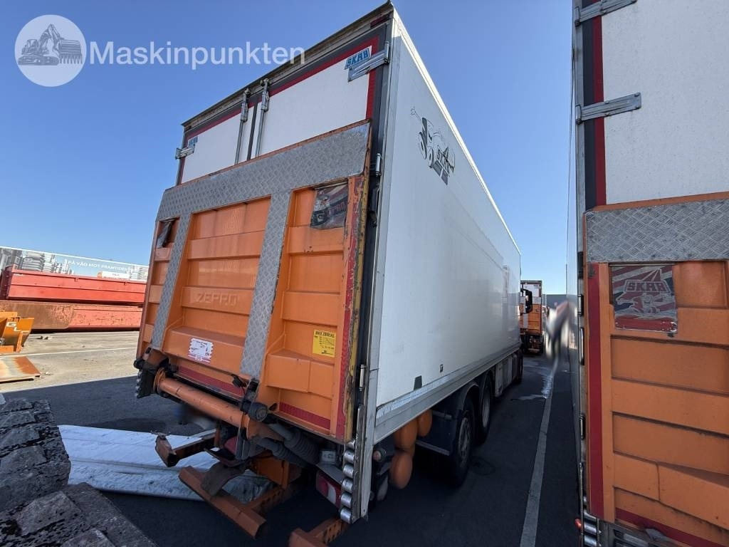 Mercedes-Benz Actros 2551 - Камион ладилник: слика 4 Mercedes-Benz Actros 2551 - Камион ладилник: слика 4