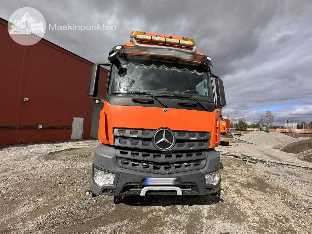 Mercedes-Benz Arocs - Кипер: слика 3 Mercedes-Benz Arocs - Кипер: слика 3
