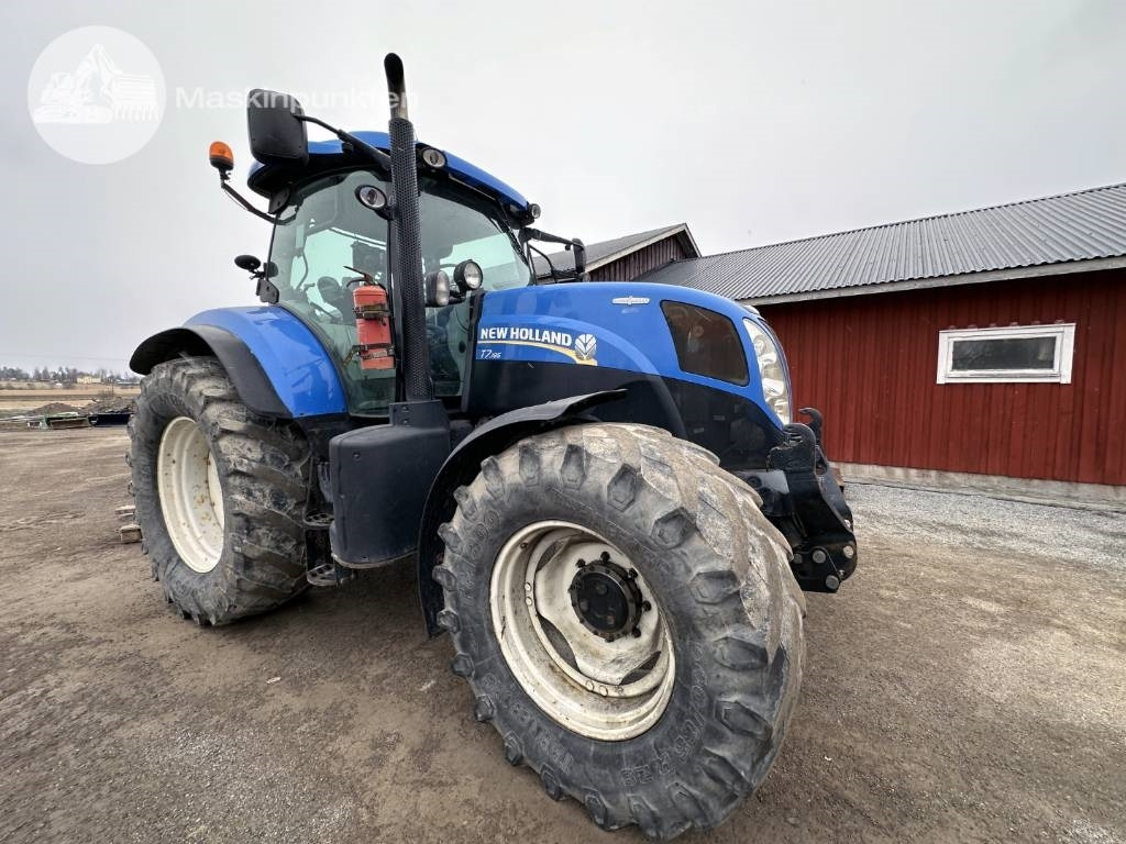 New Holland T 7.185 - Трактор: слика 1 New Holland T 7.185 - Трактор: слика 1