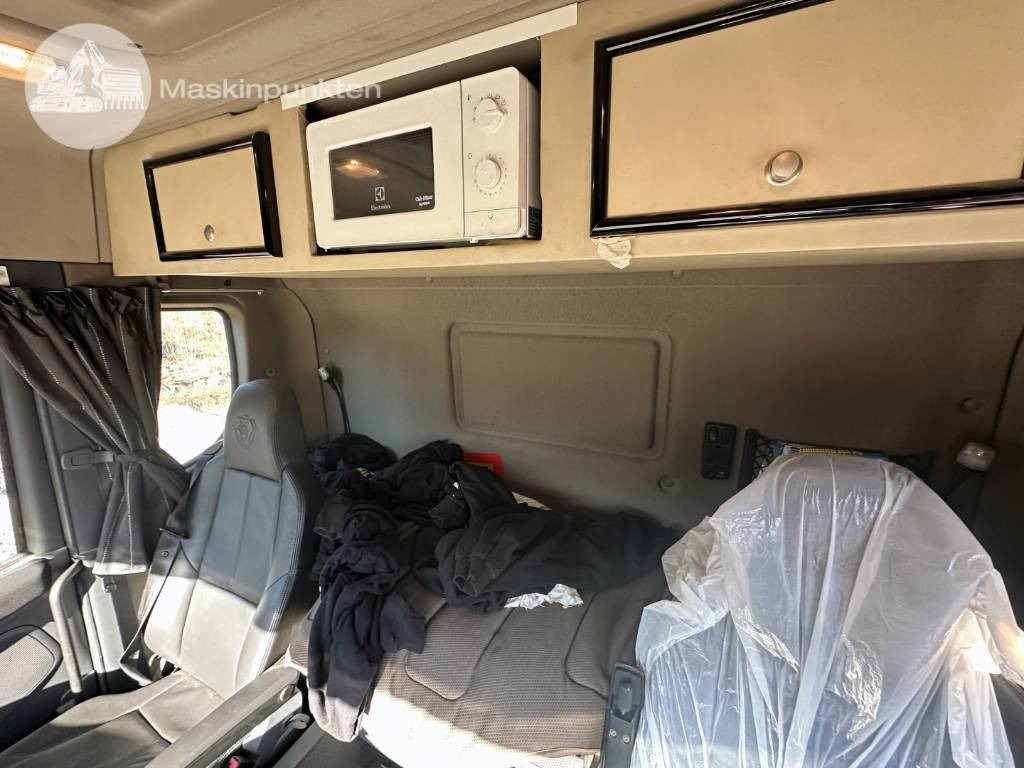 Камион со кука за подигање Scania G 480: слика 20
