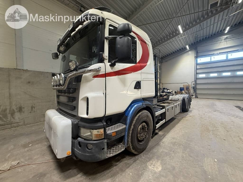 Scania Lastväxlare  - Камион со кука за подигање: слика 1 Scania Lastväxlare  - Камион со кука за подигање: слика 1