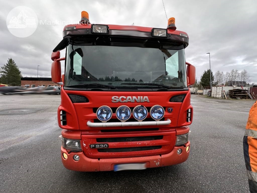 Scania P 230 LB - Камион со бетонска пумпа: слика 3 Scania P 230 LB - Камион со бетонска пумпа: слика 3