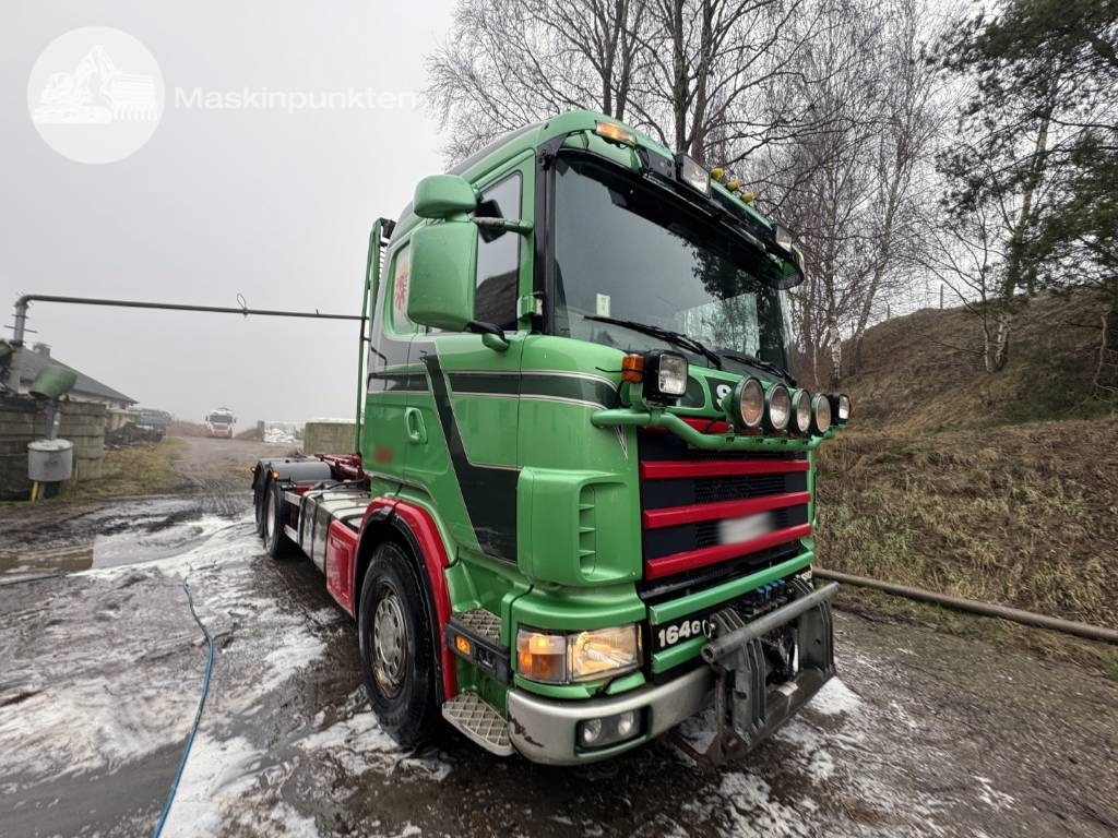 Scania R 164-580 - Камион со кука за подигање: слика 2 Scania R 164-580 - Камион со кука за подигање: слика 2