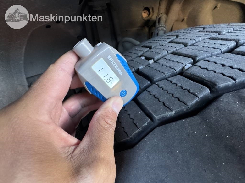 Камион за подигање контејнери Scania R 560 LB: слика 7