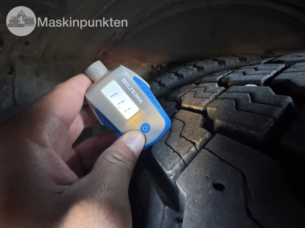 Камион за подигање контејнери Scania R 560 LB: слика 11