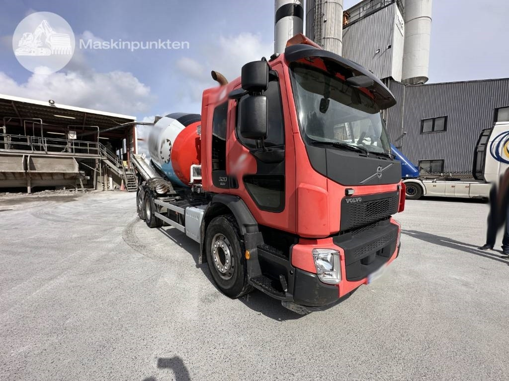 Volvo FE 320 - Камион миксер за бетон: слика 5 Volvo FE 320 - Камион миксер за бетон: слика 5