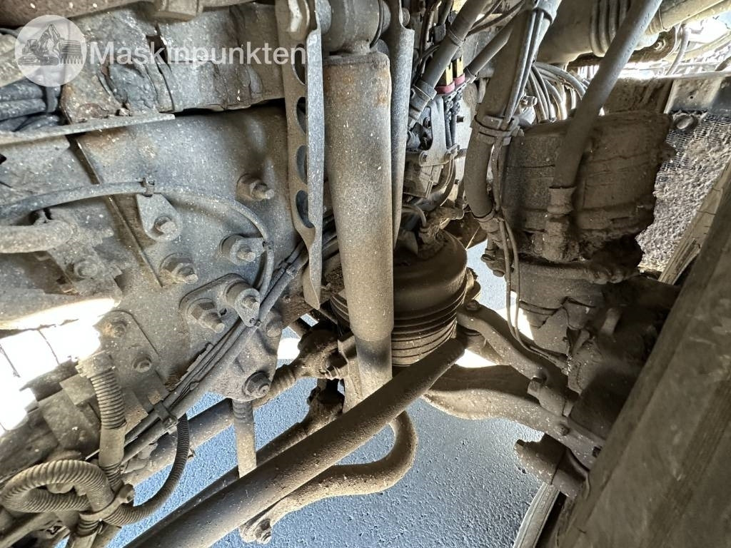 Камион со кука за подигање Volvo FH 6*2: слика 35 Камион со кука за подигање Volvo FH 6*2: слика 35