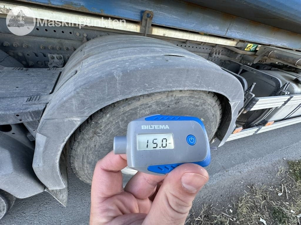 Камион со кука за подигање Volvo FH 6*2: слика 44 Камион со кука за подигање Volvo FH 6*2: слика 44