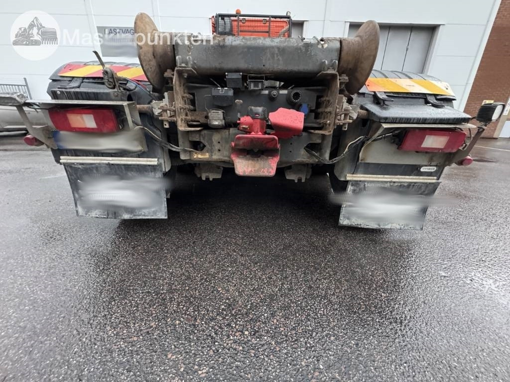 Volvo FH 8*4 Tridem lastväxlare - Камион со кука за подигање: слика 3 Volvo FH 8*4 Tridem lastväxlare - Камион со кука за подигање: слика 3
