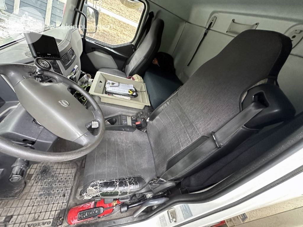 Лизинг на Volvo FL 240  Volvo FL 240: слика 16