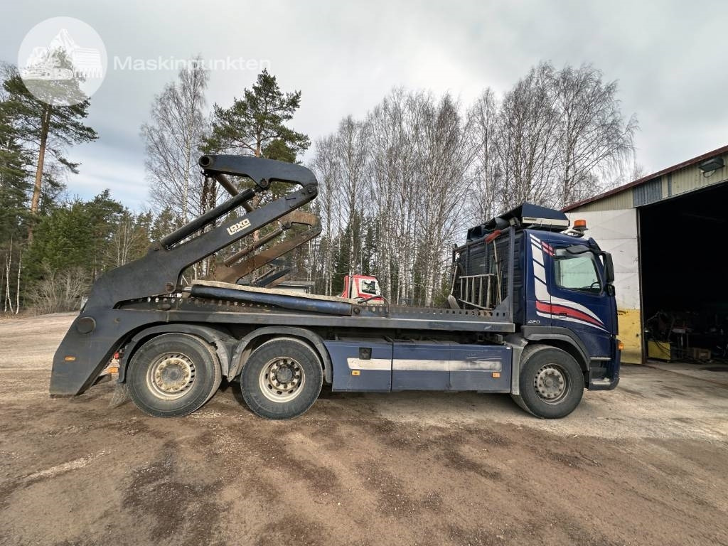 Volvo FM 12 420 LAXO Liftdumper + lastväxlare + flak - Камион за подигање контејнери: слика 4 Volvo FM 12 420 LAXO Liftdumper + lastväxlare + flak - Камион за подигање контејнери: слика 4
