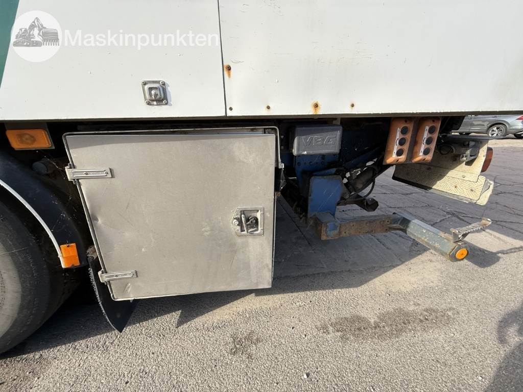 Камион сандучар Volvo FM 440: слика 10