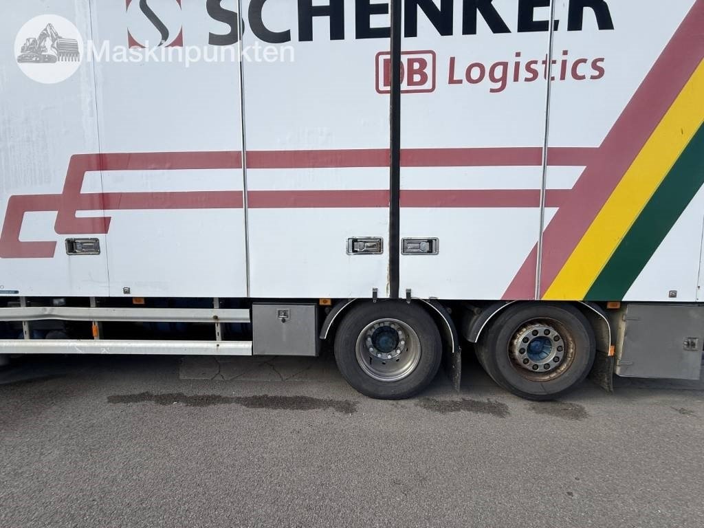 Камион сандучар Volvo FM 440: слика 43