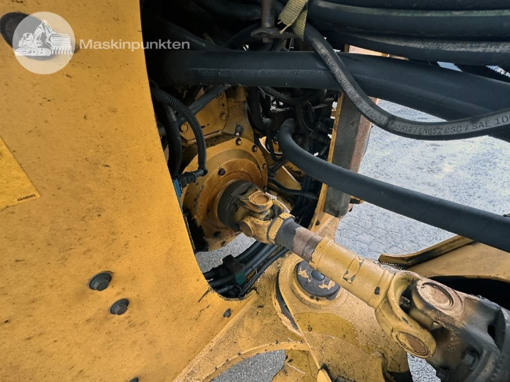 Натоварувач на тркала Volvo L 90 E: слика 37