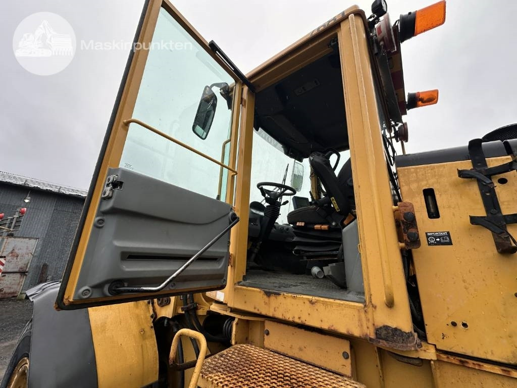 Натоварувач на тркала Volvo L 90 E: слика 12