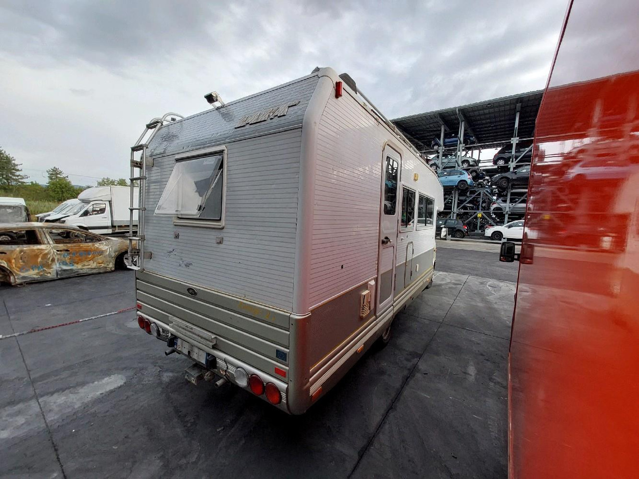 IVECO LAIKA 35.12 CAMPING 122 - Алковен кампер: слика 4 IVECO LAIKA 35.12 CAMPING 122 - Алковен кампер: слика 4