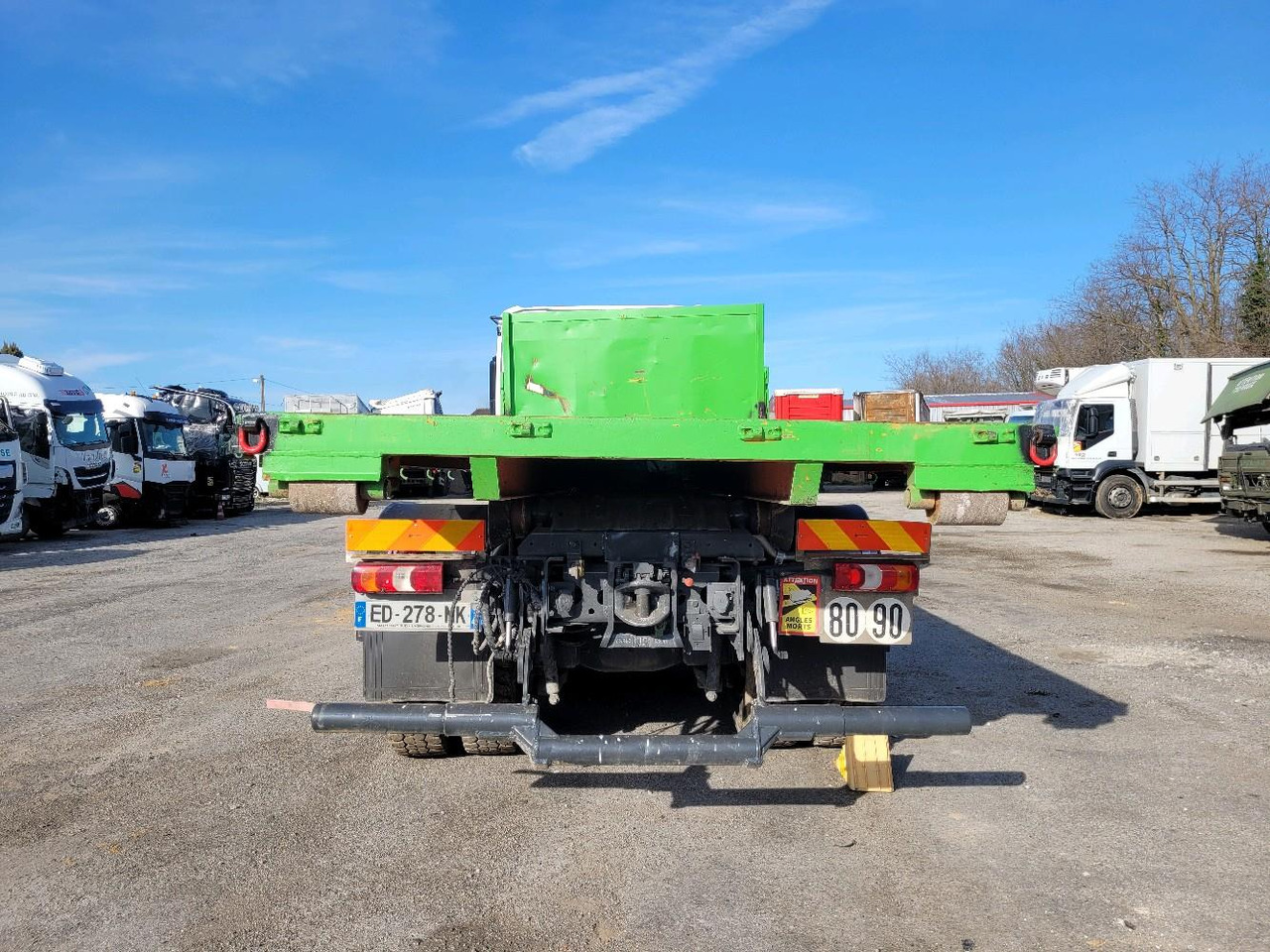 MERCEDES AROCS 2640 6X4 - Камион со платформа: слика 5 MERCEDES AROCS 2640 6X4 - Камион со платформа: слика 5