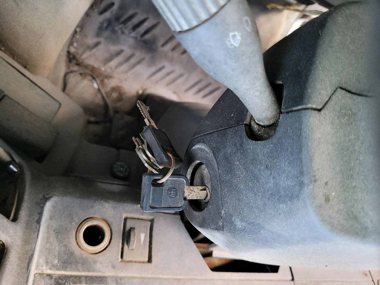 Камион цистерна RENAULT PREMIUM 210.19 CITERNE: слика 17 Камион цистерна RENAULT PREMIUM 210.19 CITERNE: слика 17