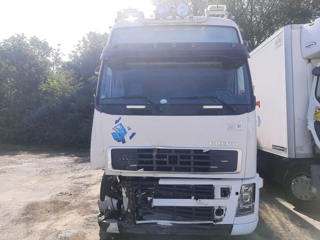 VOLVO FH 480 PORTEUR - Камион сандучар: слика 2 VOLVO FH 480 PORTEUR - Камион сандучар: слика 2