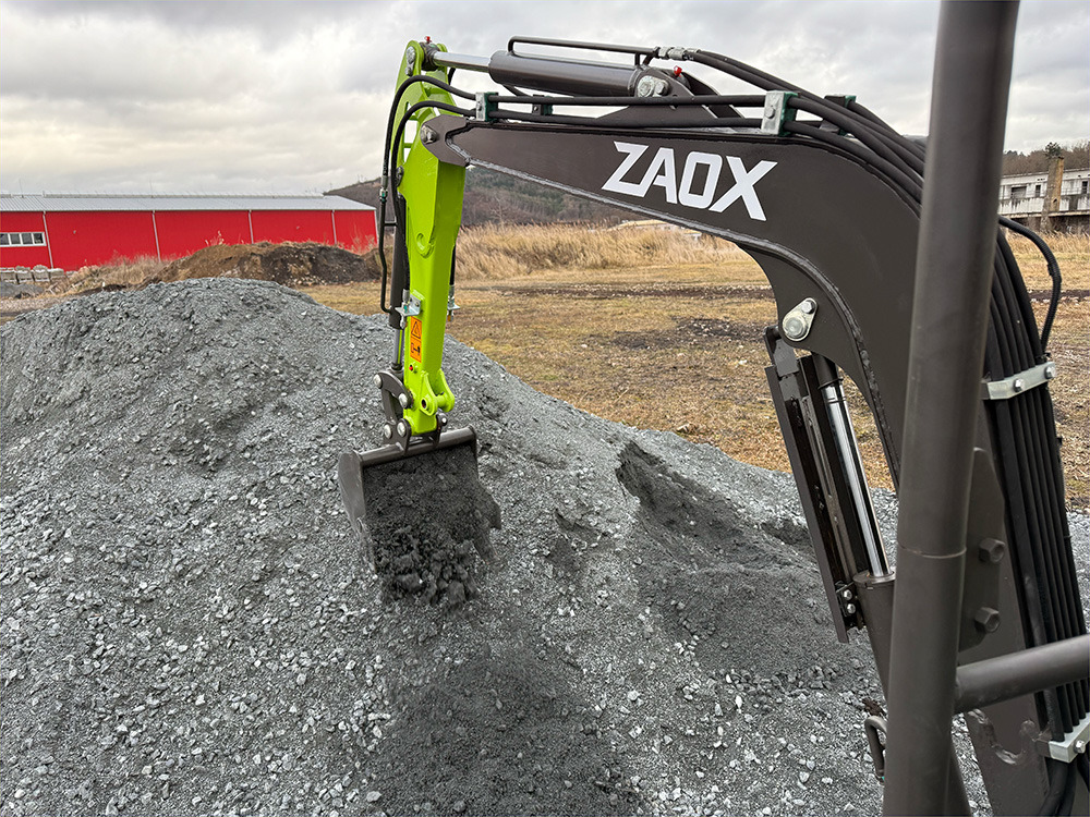 ZAOX ZA16A - Мини багер: слика 2 ZAOX ZA16A - Мини багер: слика 2
