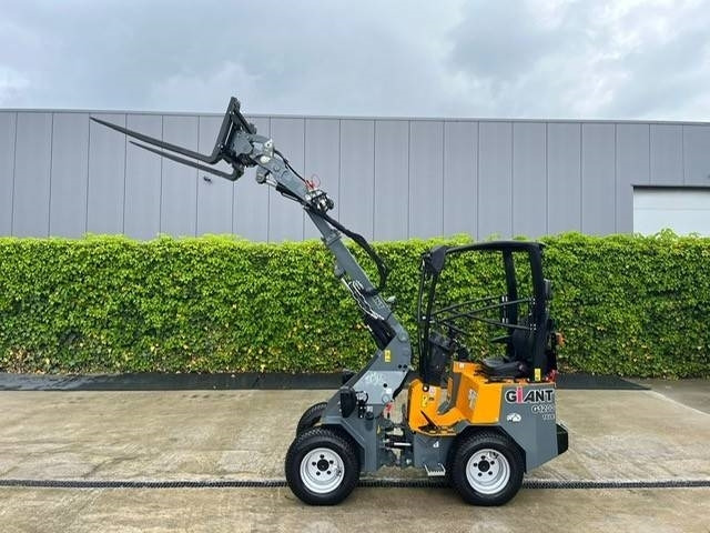 GiANT G 1200 TELE - Натоварувач на тркала: слика 1 GiANT G 1200 TELE - Натоварувач на тркала: слика 1